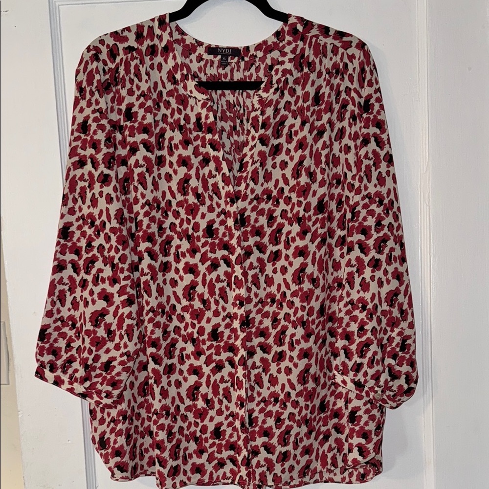 Women's Red and Black Patterned Top